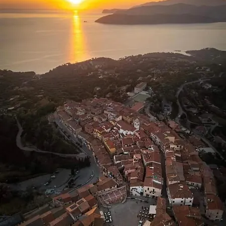 Casa Lupo 3, Two-story House In The Historic Center Apartmán Capoliveri (Isola d'Elba)
